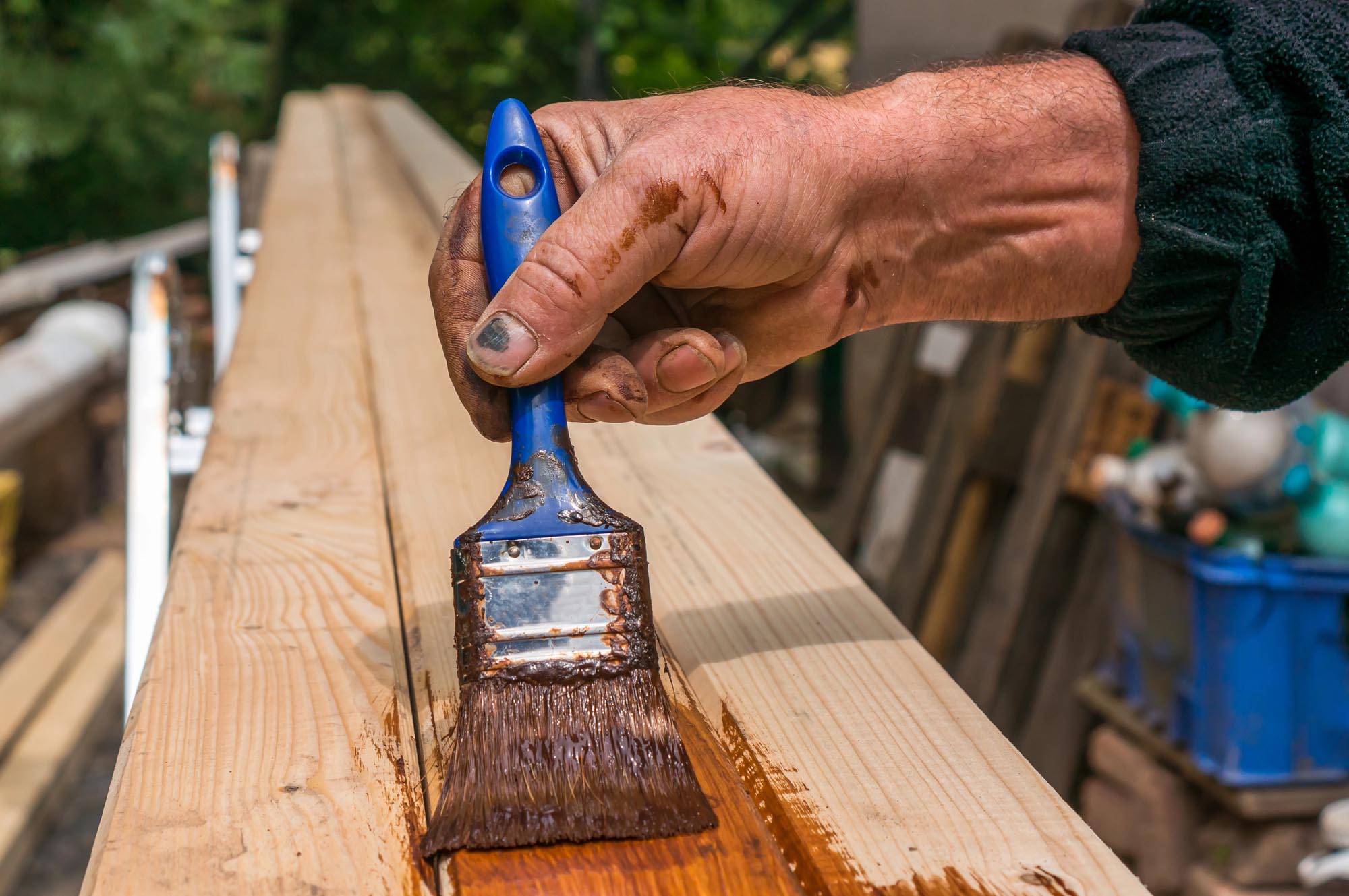 Fence Stain vs. Fence Paint - What's Better?